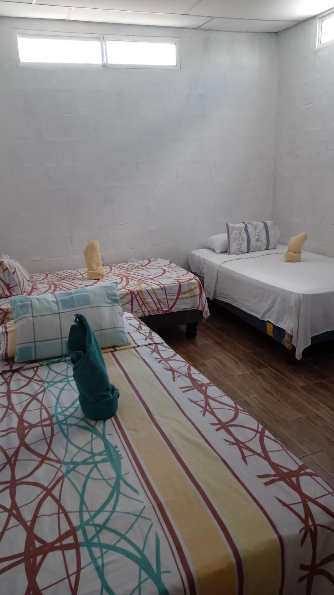 Casa De Alexis 호텔 푸에르토 바케리조 모레노 외부 사진