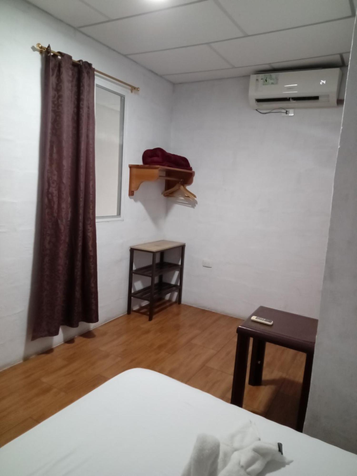 Casa De Alexis 호텔 푸에르토 바케리조 모레노 외부 사진
